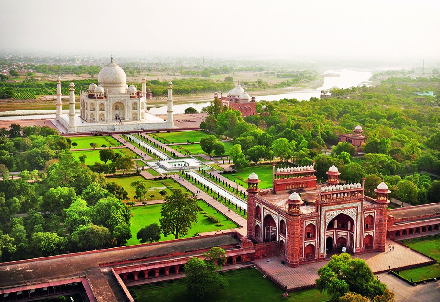 Delhi to Agra Tour